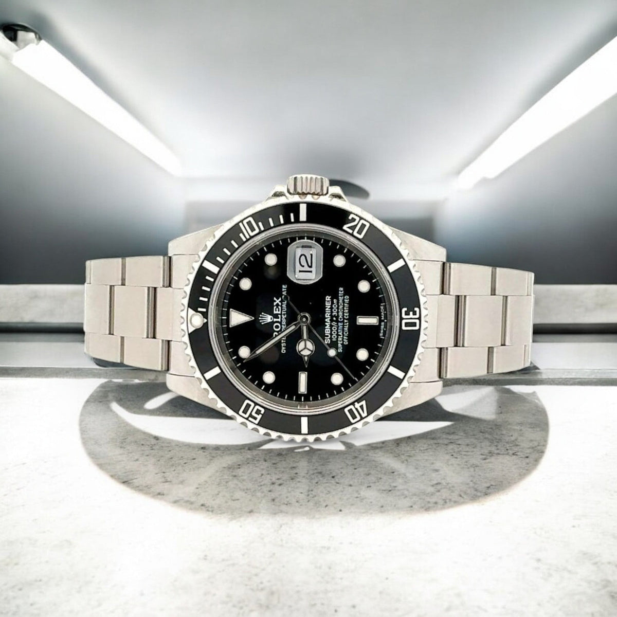 Pre-Owned Rolex Submariner Date 16610 Black Dial With Stainless Steel Bracelet