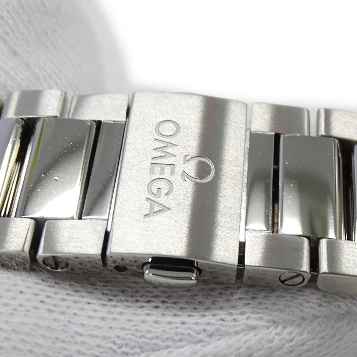 Pre-Owned Omega Seamaster Aqua Terra 220.10.41.21.03.001 Men's Watch, Brand Name, Date,...