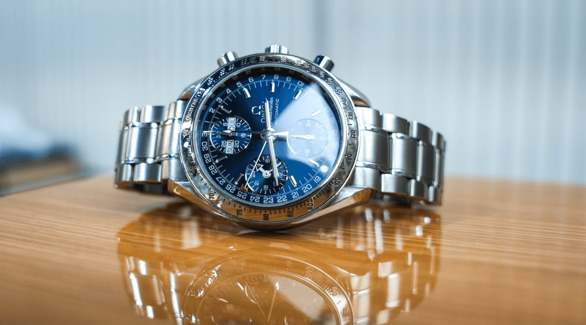 Pre-Owned Omega Speedmaster Day-Date 3523.80.00 â€“ 39mm Blue Dial with Stainless Steel Bracelet
