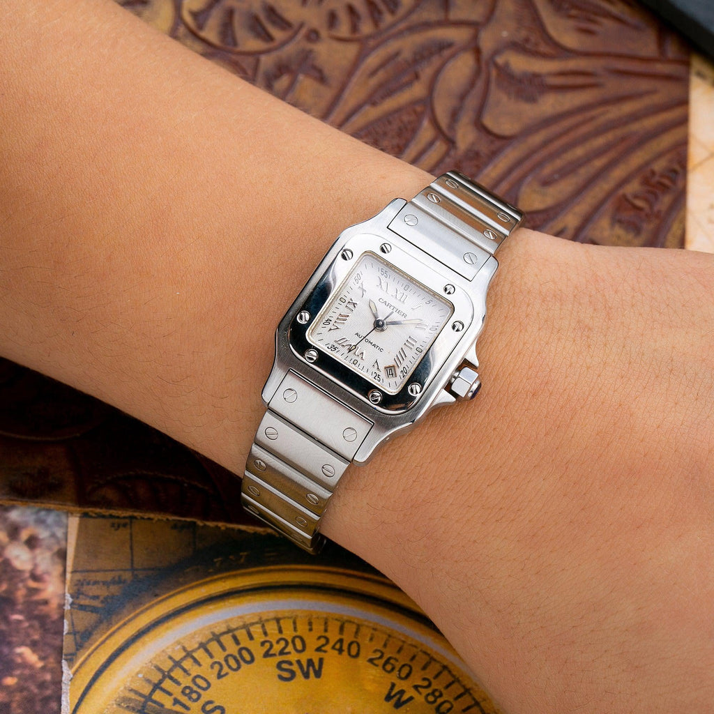 Pre-Owned Cartier Santos Galbée 24MM W20040D6 / 2423 Silver Roman Dial Stainless Steel Bracelet