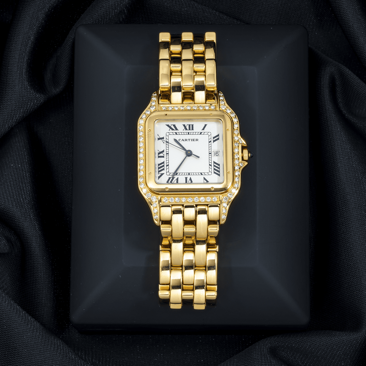 Pre-Owned Cartier 18K Yellow Gold Panthere De Cartier 883969 Large Diamond Watch